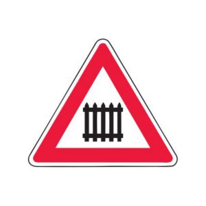 Brīdinājuma zīme Nr.132/Dzelzceļa pārbrauktuve ar barjeru, 700x700mm, 2. atstarošanas klase