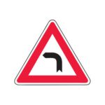 Brīdinājuma zīme Nr.104/Bīstams pagrieziens, 900x900mm, 2. atstarošanas klase
