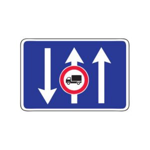 Nr.718/Braukšanas virzieni joslās, 1050x700mm, 2. atstarošanas klase