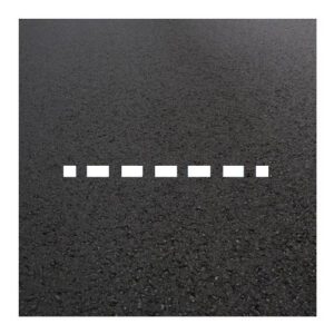 Termoplastikāta līnija - pārtraukta (karsējama), 250x1000mm, balta (RAL 9016)