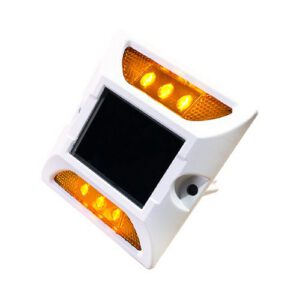 Ceļa atstarotājs ar saules baterijām (dzeltens), kvadrātveida 125x110mm, h=25mm [W]